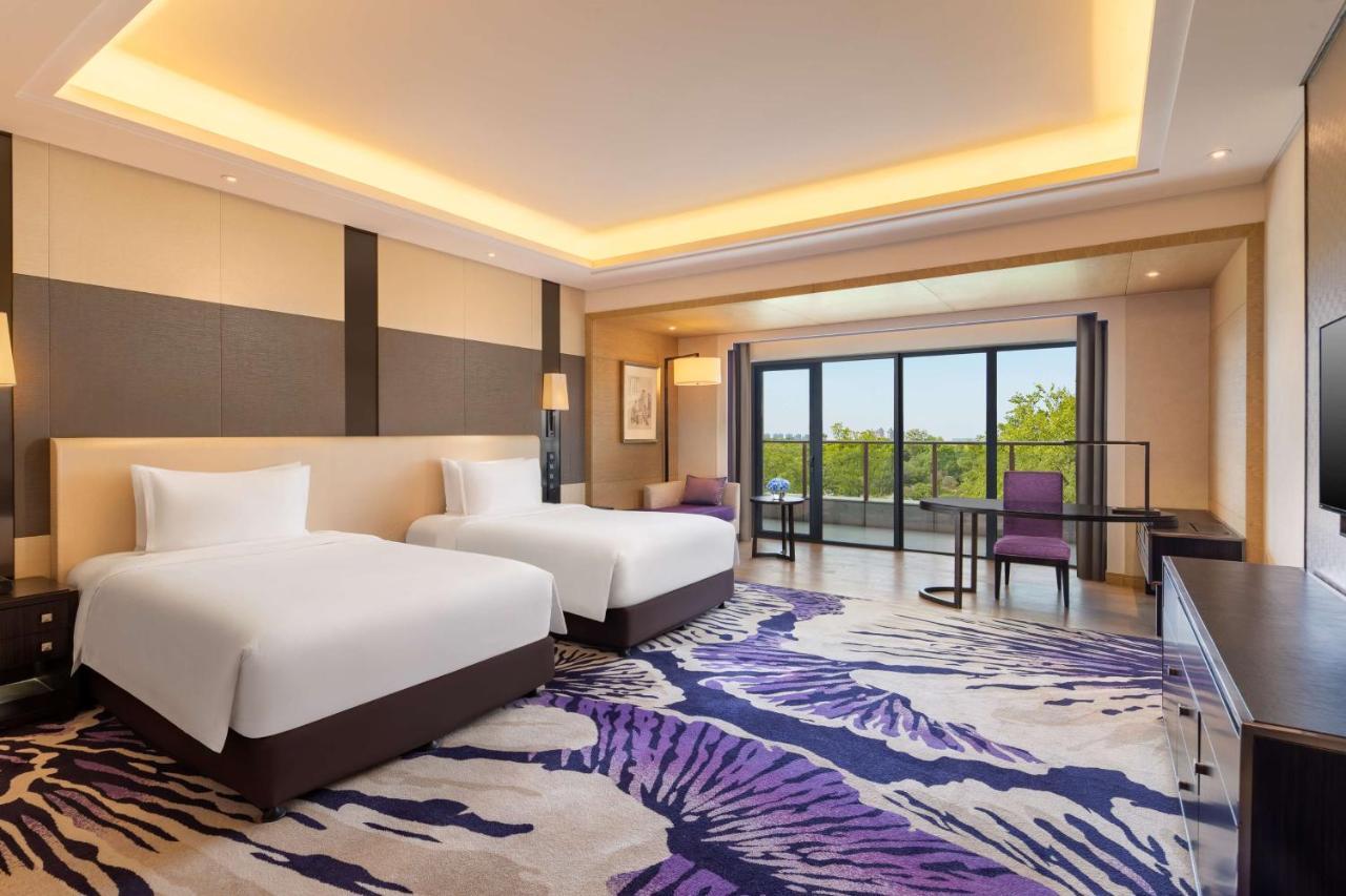 Radisson Blu Hotel Wuhan Etd Zone Exterior foto