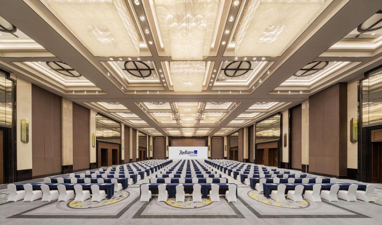 Radisson Blu Hotel Wuhan Etd Zone Exterior foto